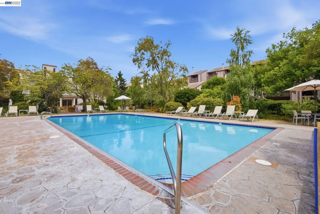 2101 Shoreline Drive Alameda CA 94501