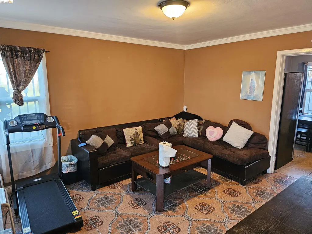 154 West Chanslor Avenue Richmond CA 94801