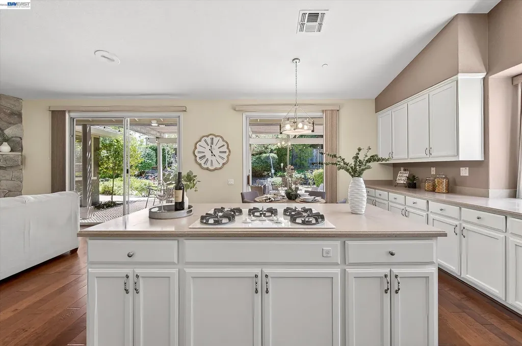 285 Sea Way Livermore CA 94550
