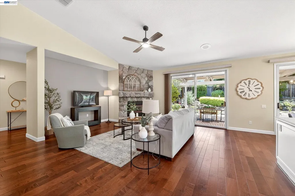 285 Sea Way Livermore CA 94550