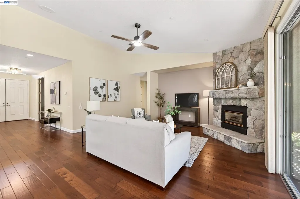 285 Sea Way Livermore CA 94550