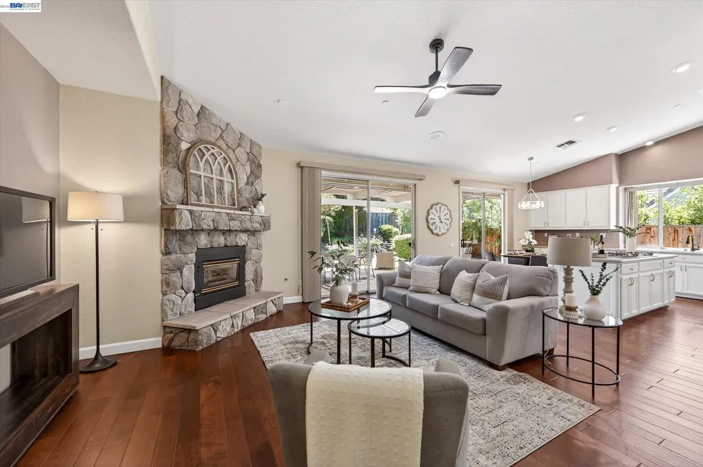 285 Sea Way Livermore CA 94550