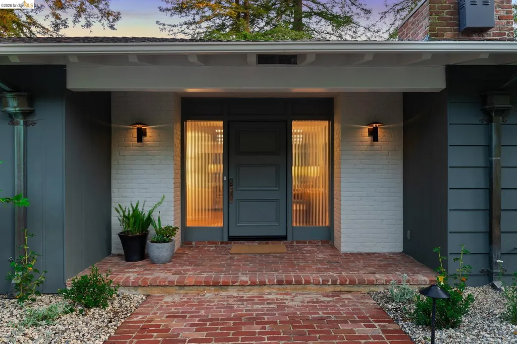 106 Rheem Boulevard Orinda CA 94563