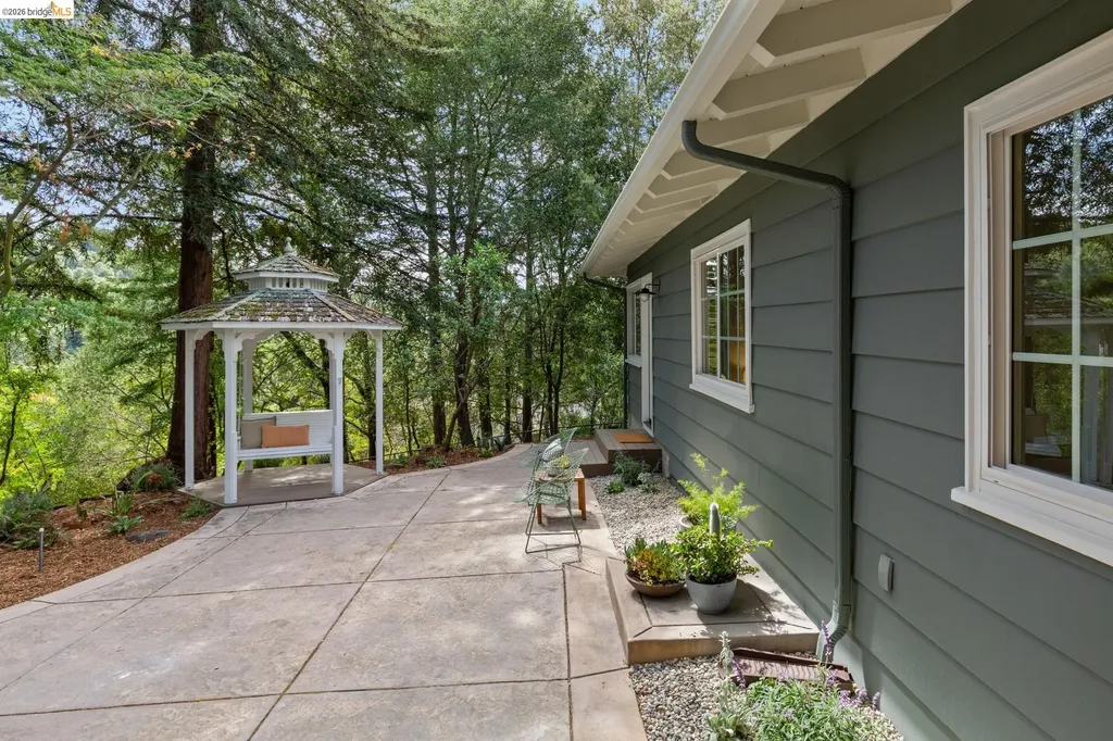 106 Rheem Boulevard Orinda CA 94563