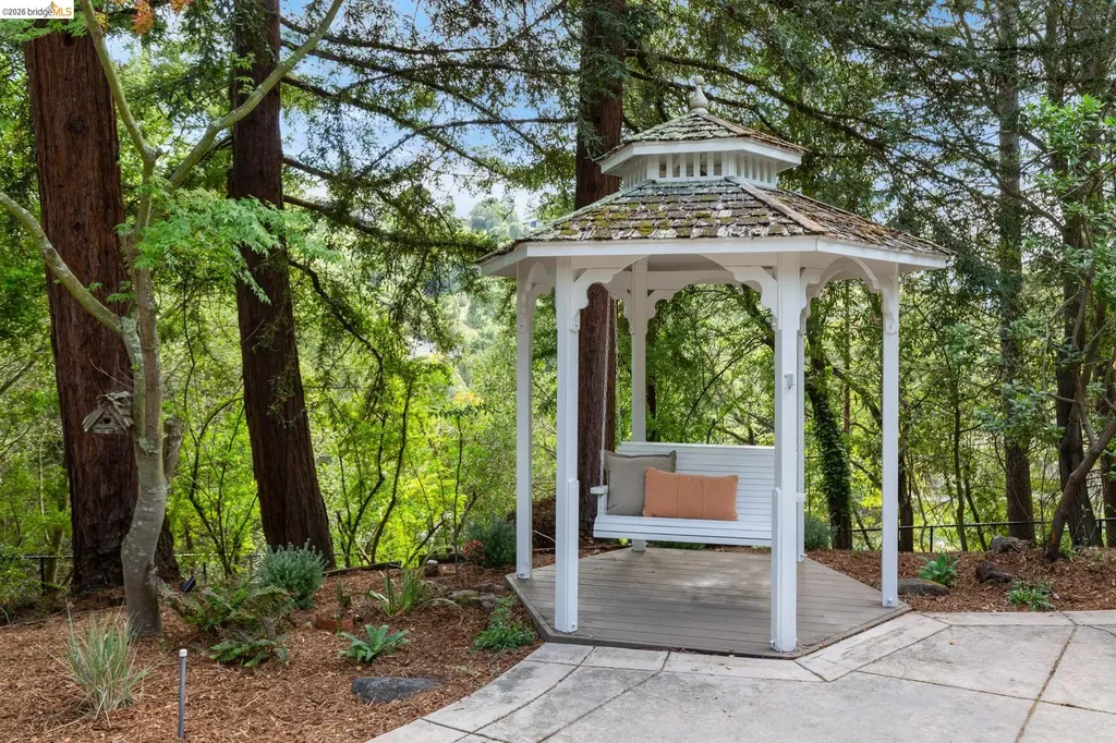 106 Rheem Boulevard Orinda CA 94563
