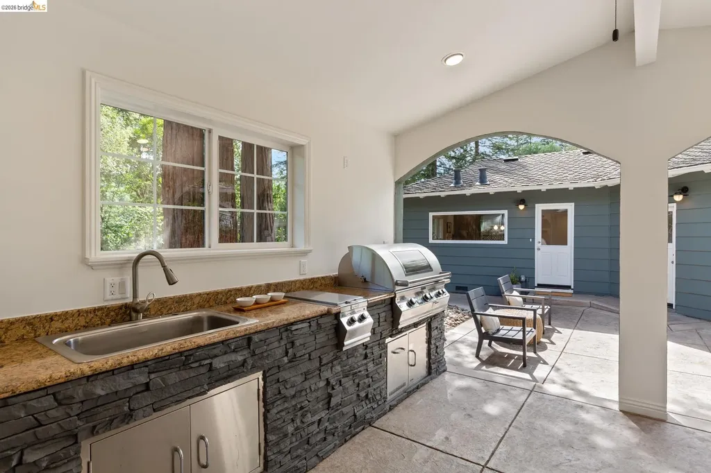 106 Rheem Boulevard Orinda CA 94563