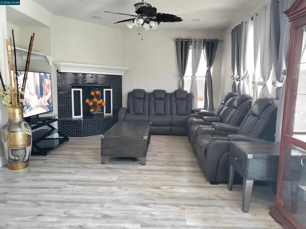 5370 Daffodil Drive Oakley CA 94561