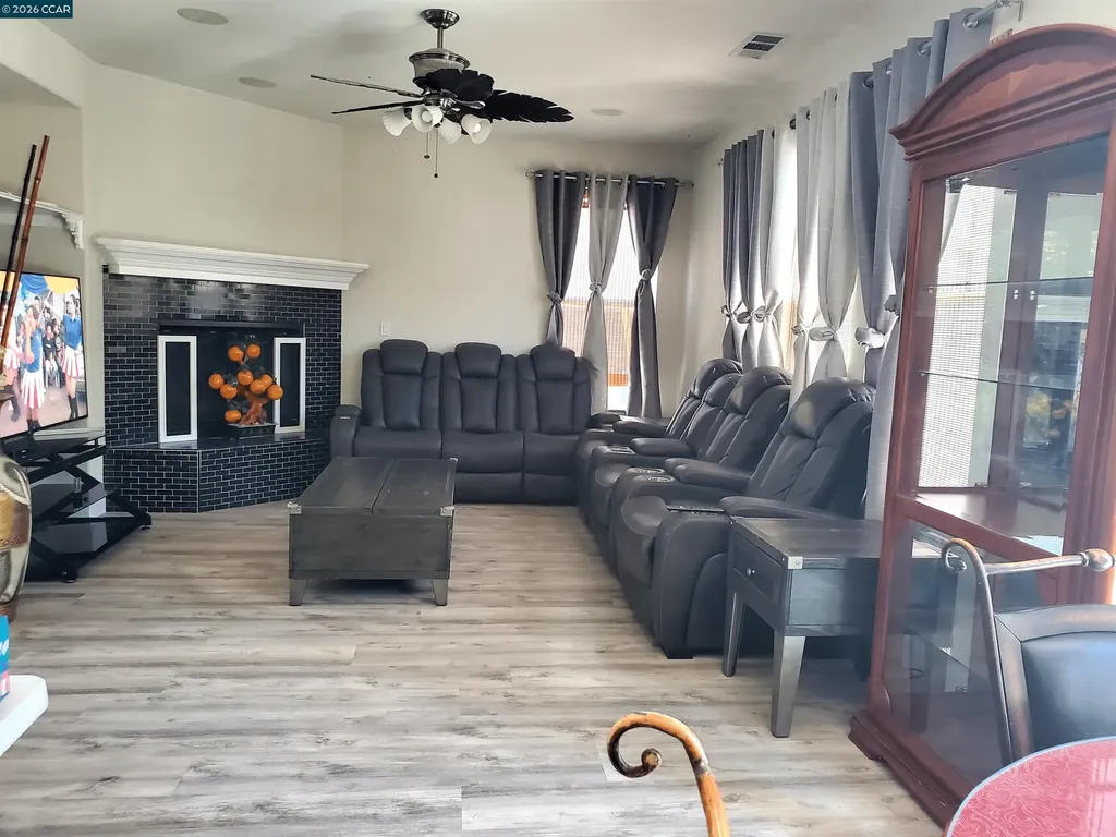 5370 Daffodil Drive Oakley CA 94561