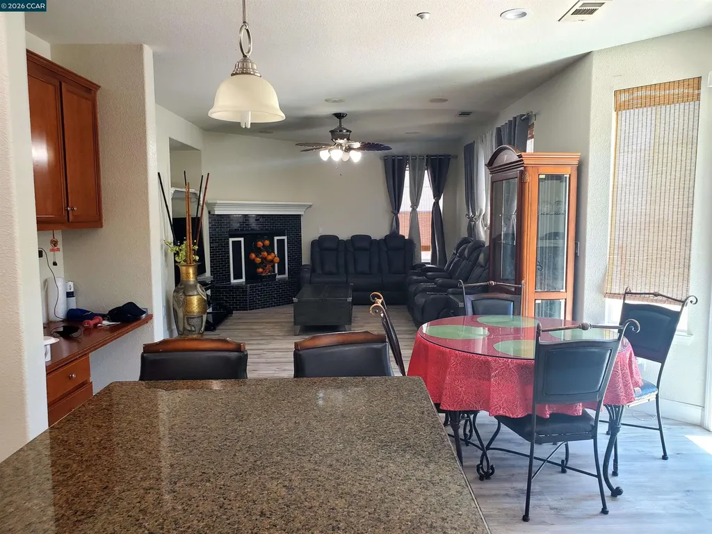 5370 Daffodil Drive Oakley CA 94561