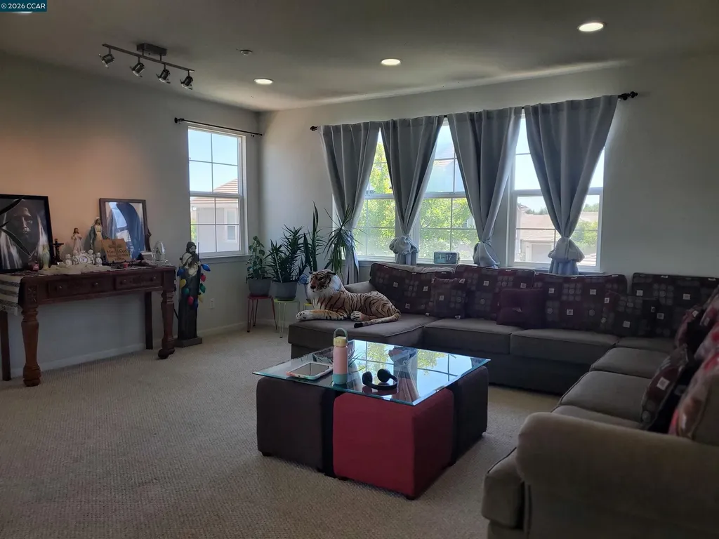 5370 Daffodil Drive Oakley CA 94561