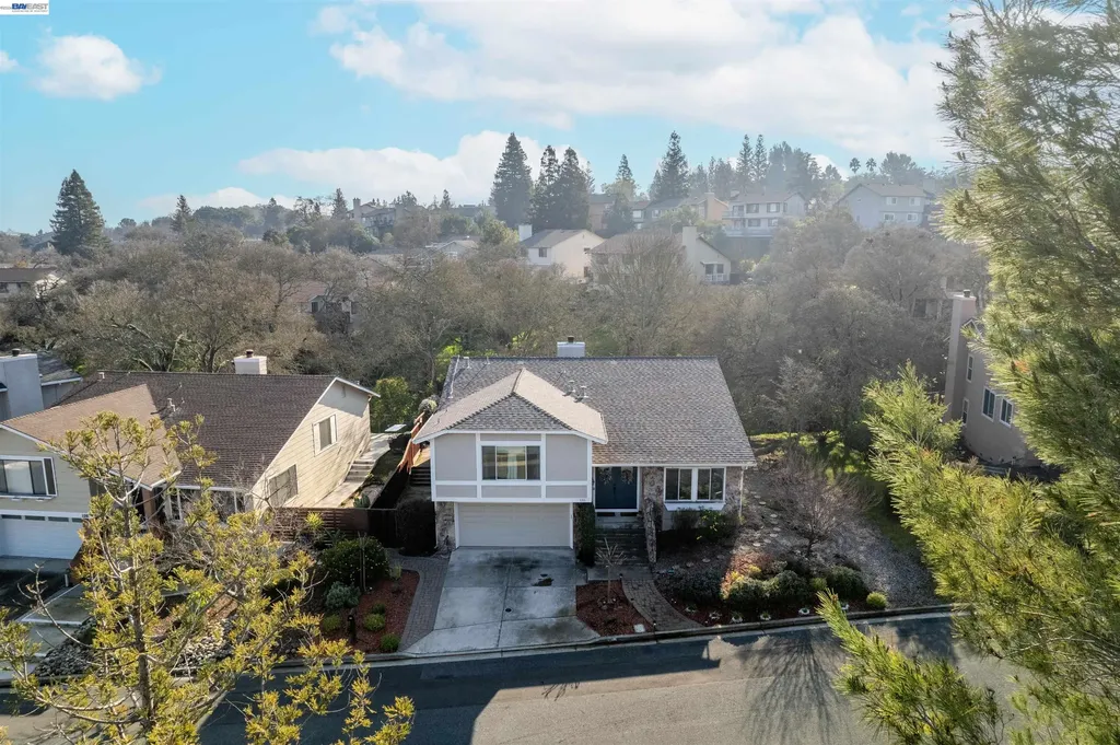 135 Saint Germain Lane Pleasant Hill CA 94523