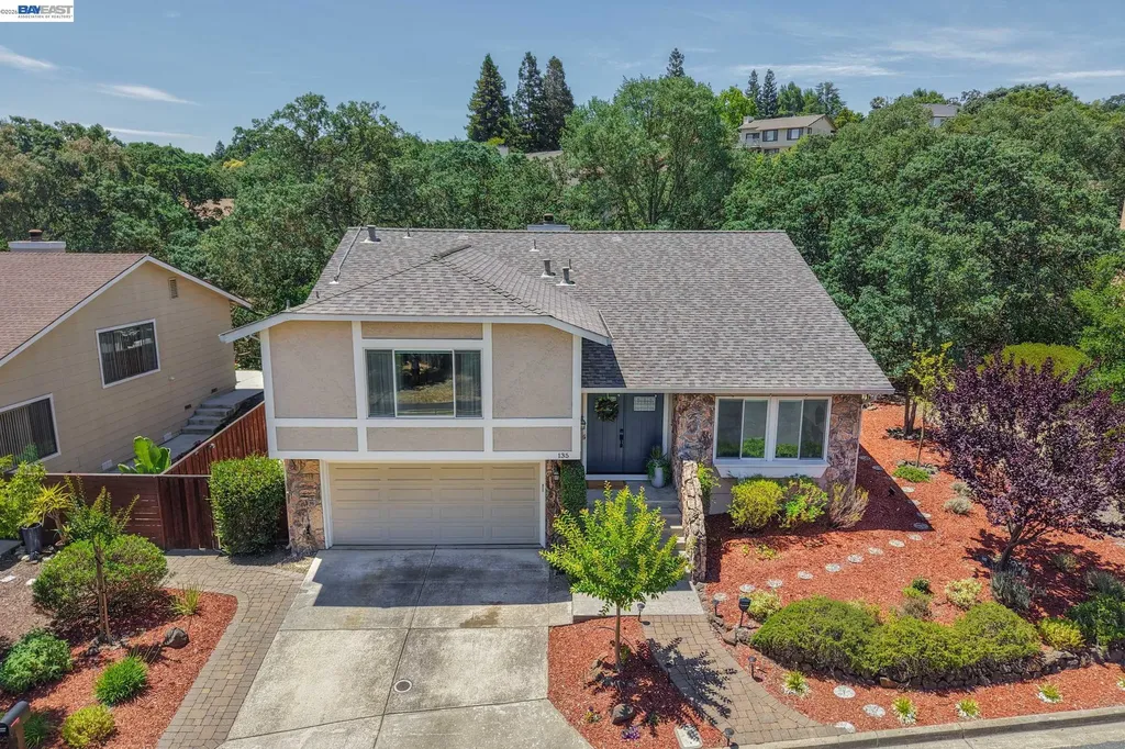 135 Saint Germain Lane Pleasant Hill CA 94523