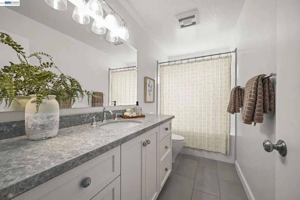 135 Saint Germain Lane Pleasant Hill CA 94523