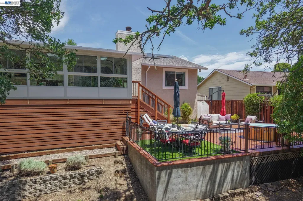 135 Saint Germain Lane Pleasant Hill CA 94523