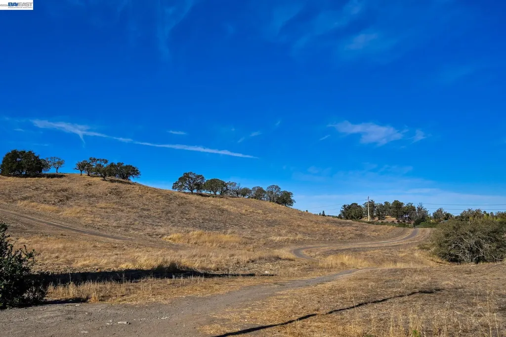 135 Saint Germain Lane Pleasant Hill CA 94523
