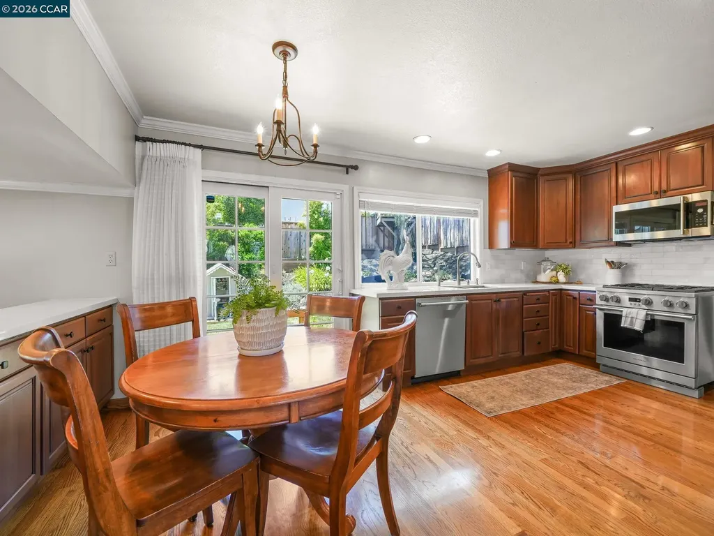 19009 Helton Street Castro Valley CA 94546