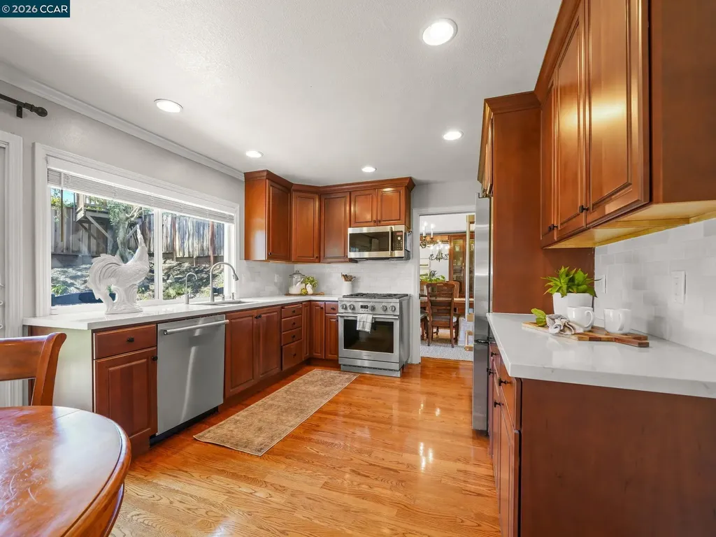 19009 Helton Street Castro Valley CA 94546