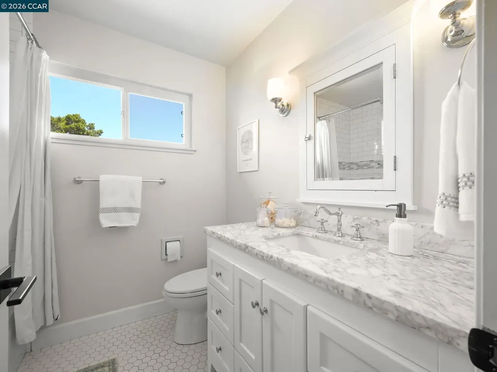 19009 Helton Street Castro Valley CA 94546