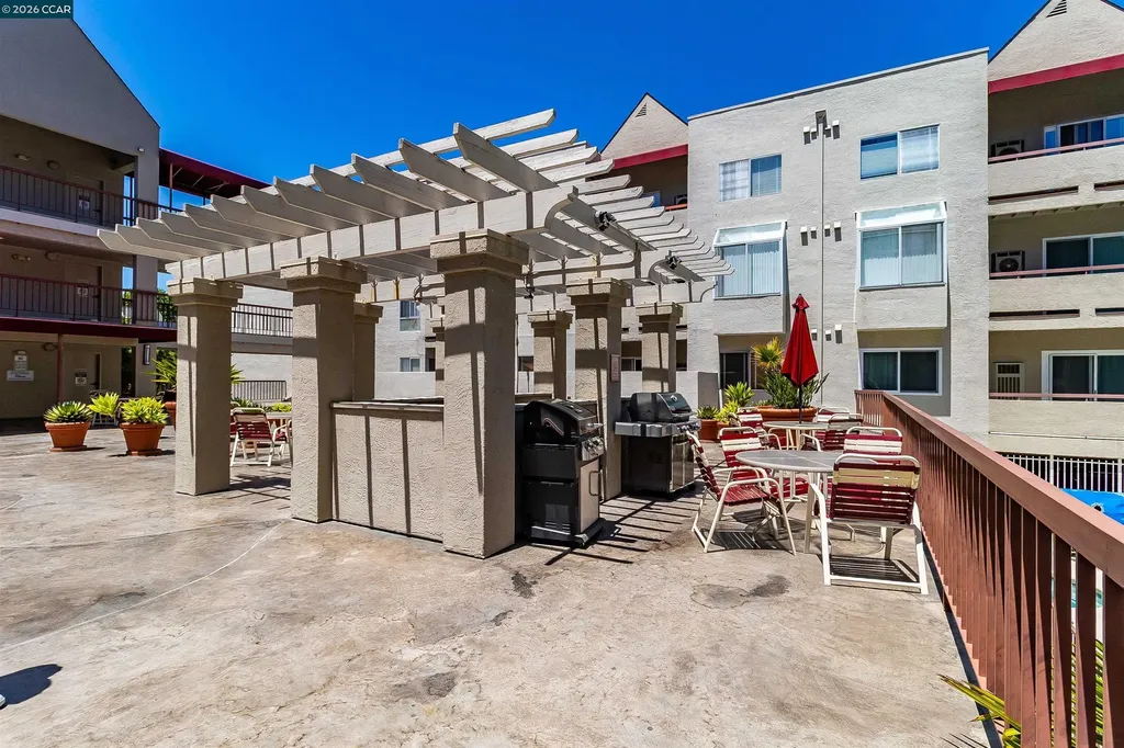 3173 Wayside Plaza Walnut Creek CA 94597