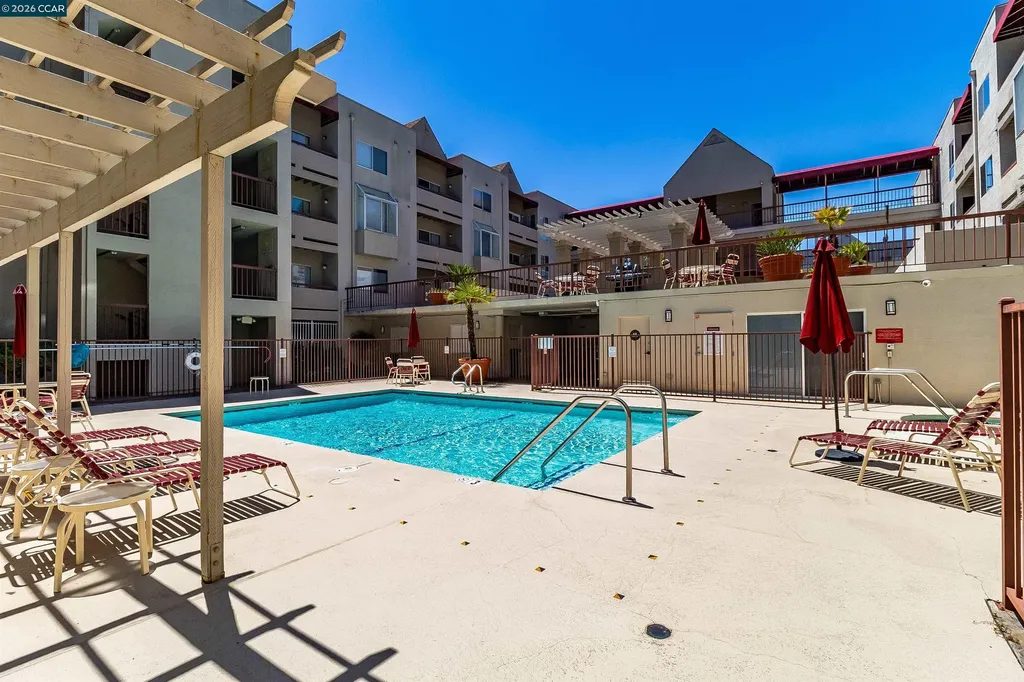 3173 Wayside Plaza Walnut Creek CA 94597
