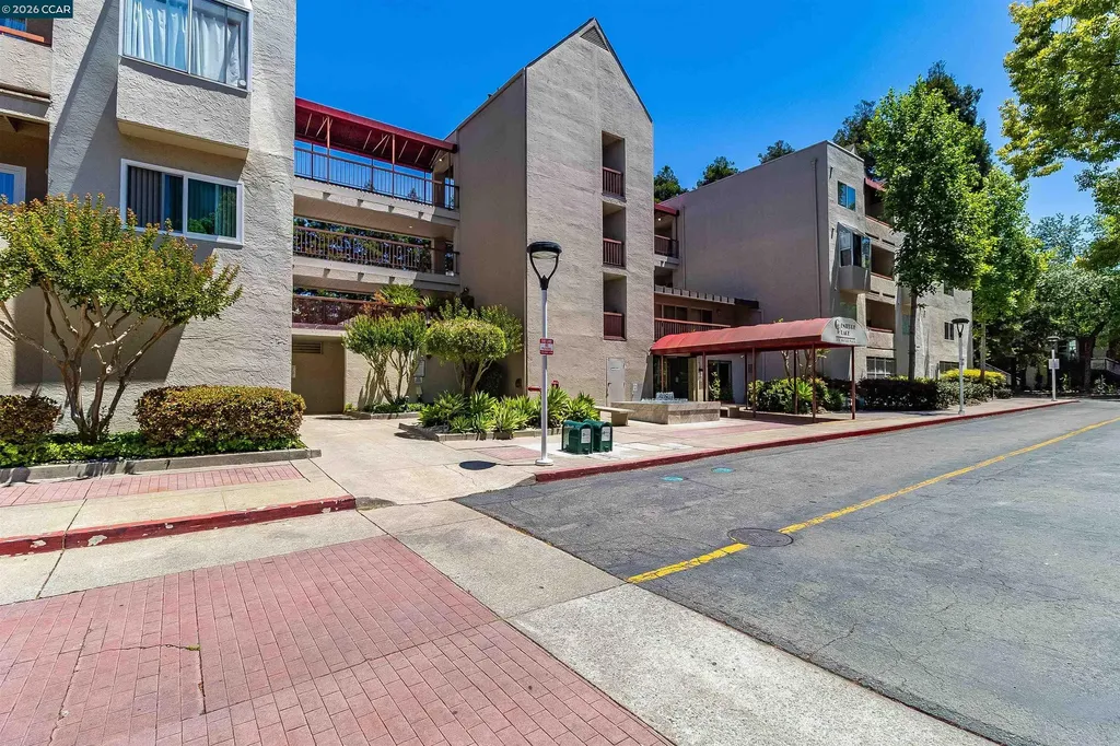 3173 Wayside Plaza Walnut Creek CA 94597