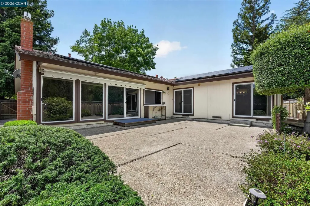 10 Edie Court Pleasant Hill CA 94523