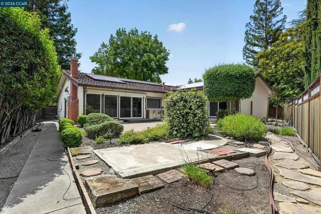 10 Edie Court Pleasant Hill CA 94523