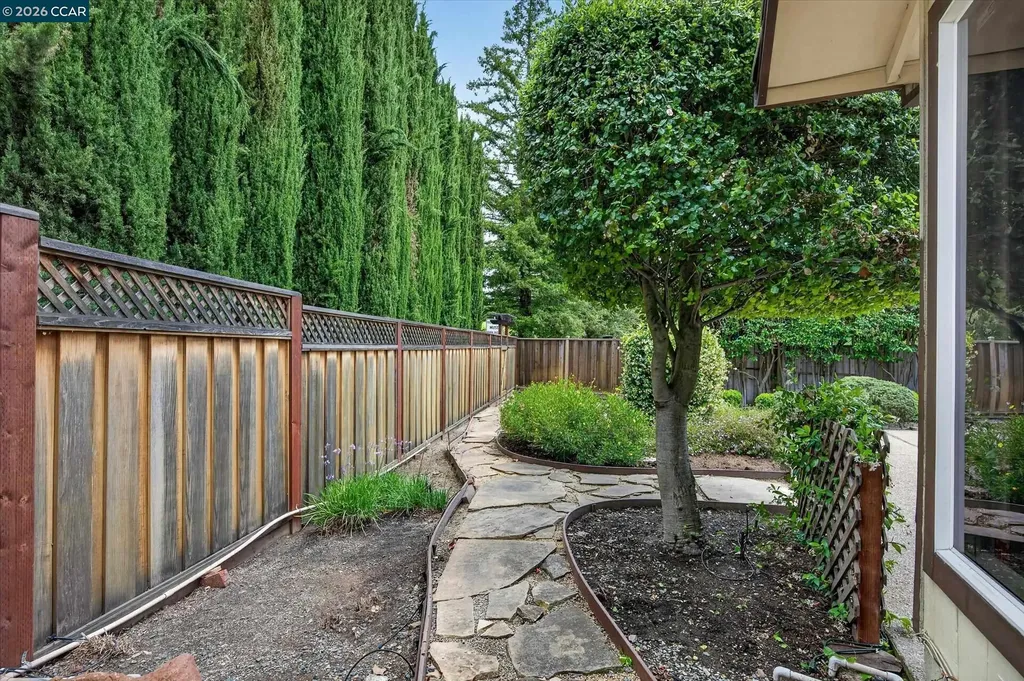 10 Edie Court Pleasant Hill CA 94523