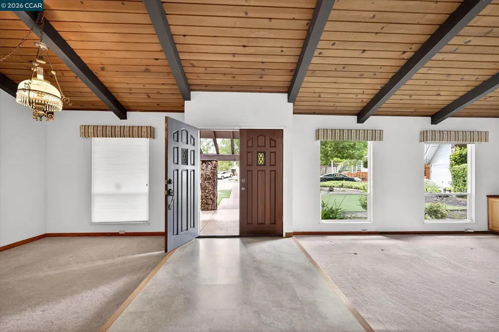 10 Edie Court Pleasant Hill CA 94523
