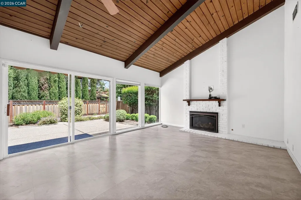 10 Edie Court Pleasant Hill CA 94523