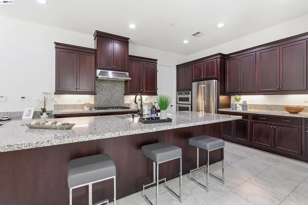 2812 Mount Dana Drive Dublin CA 94568