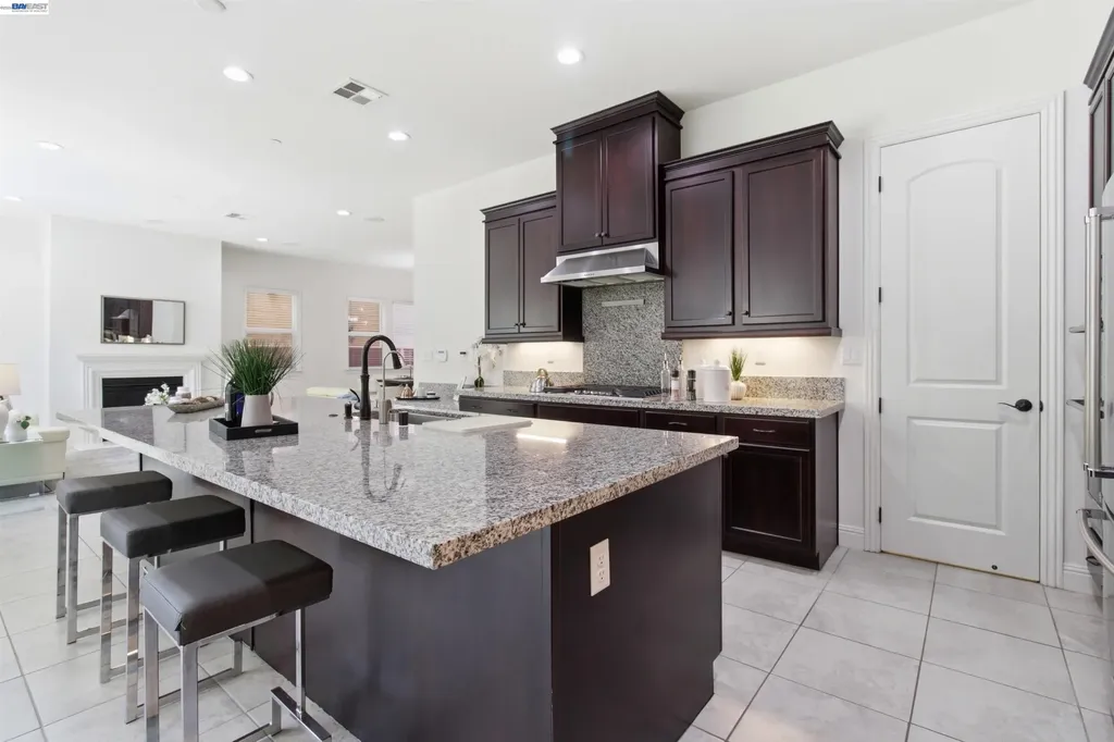 2812 Mount Dana Drive Dublin CA 94568
