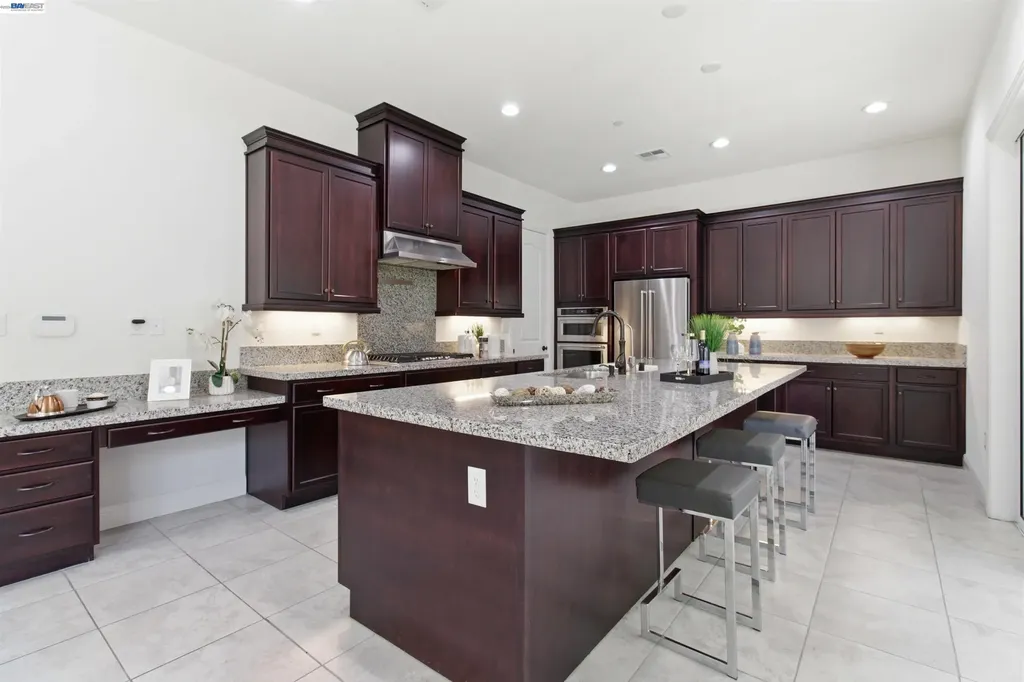 2812 Mount Dana Drive Dublin CA 94568