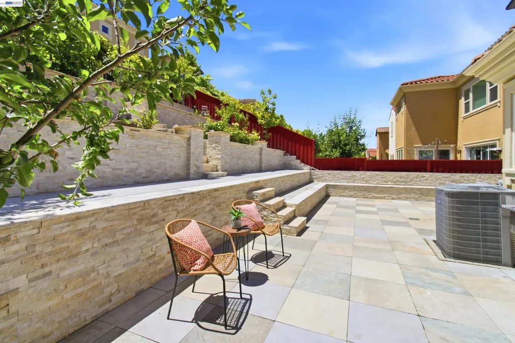 2812 Mount Dana Drive Dublin CA 94568