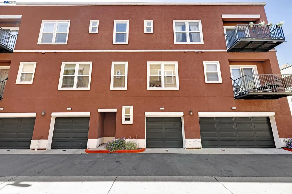 612 Artistic Place Hayward CA 94541