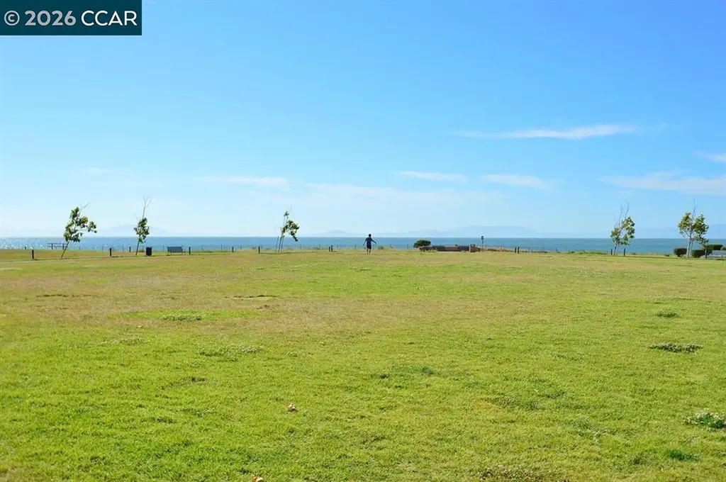 103 Secret Cove Hercules CA 94547