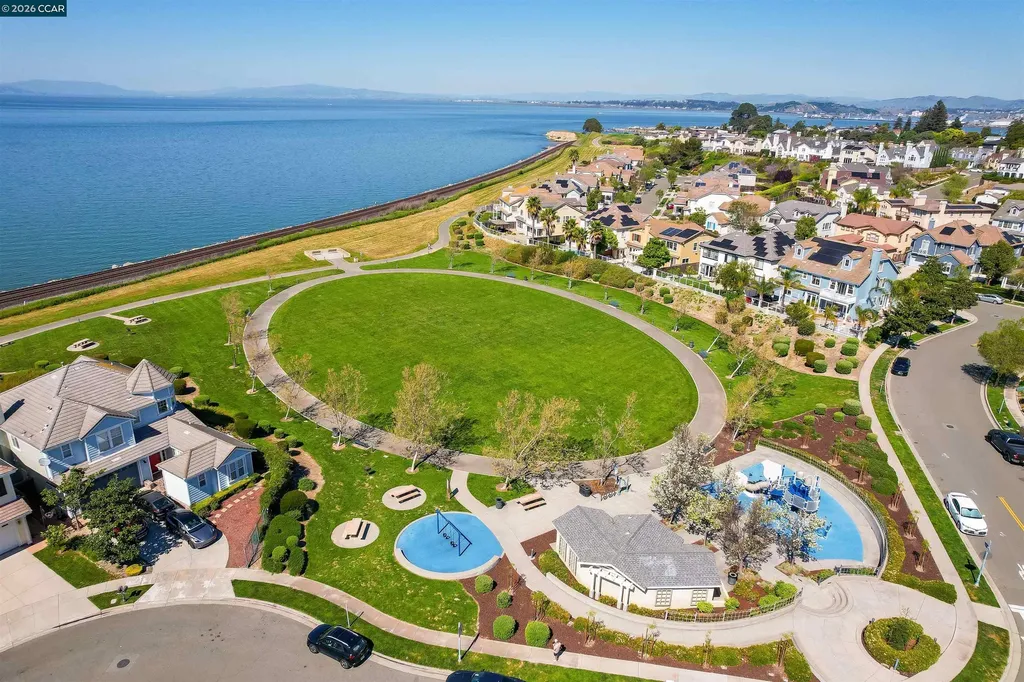 103 Secret Cove Hercules CA 94547