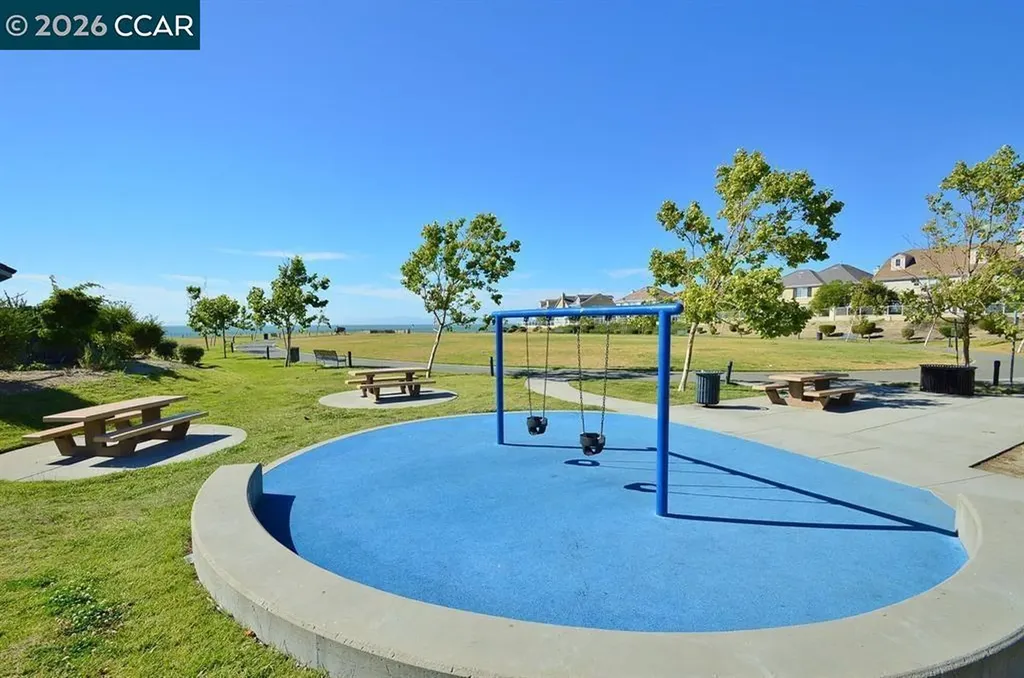 103 Secret Cove Hercules CA 94547