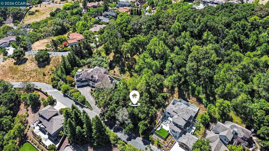 46 Oak Road Orinda CA 94563