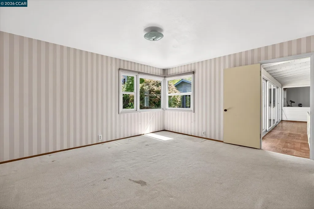 25 Robert Road Orinda CA 94563