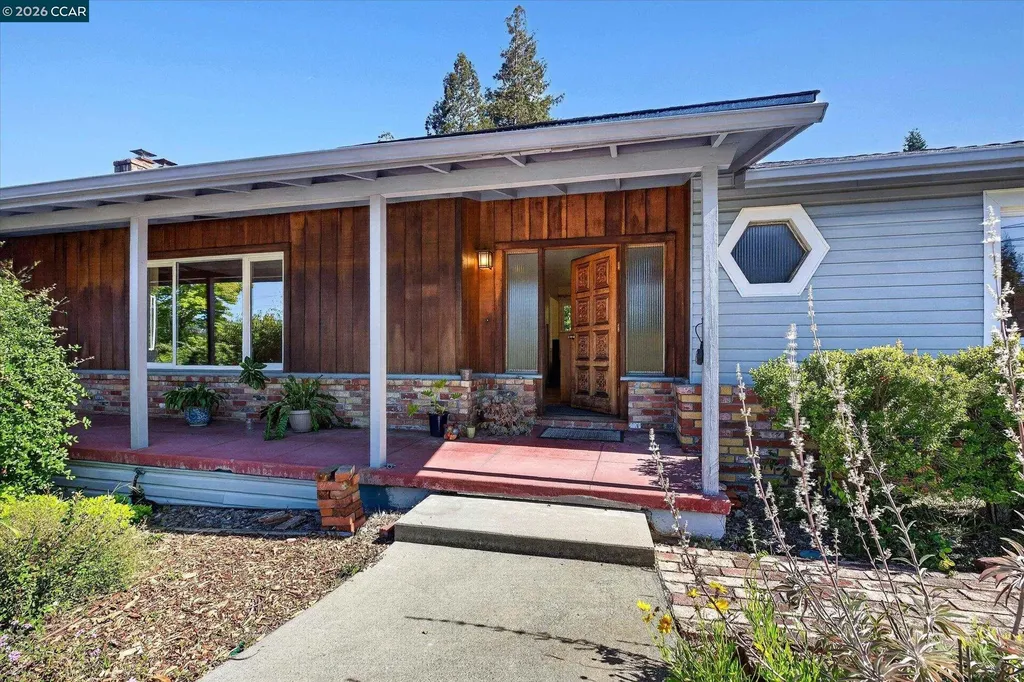 25 Robert Road Orinda CA 94563