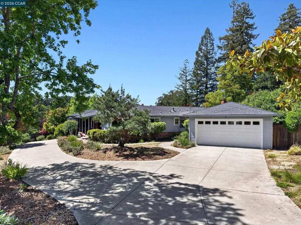 25 Robert Road Orinda CA 94563