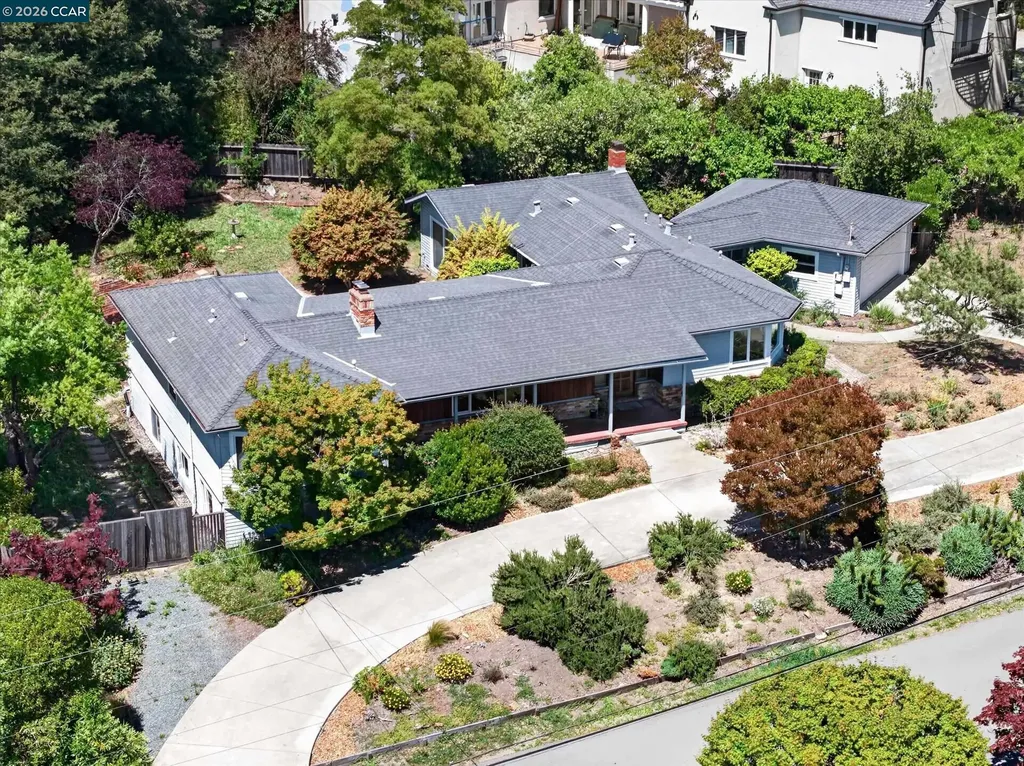 25 Robert Road Orinda CA 94563