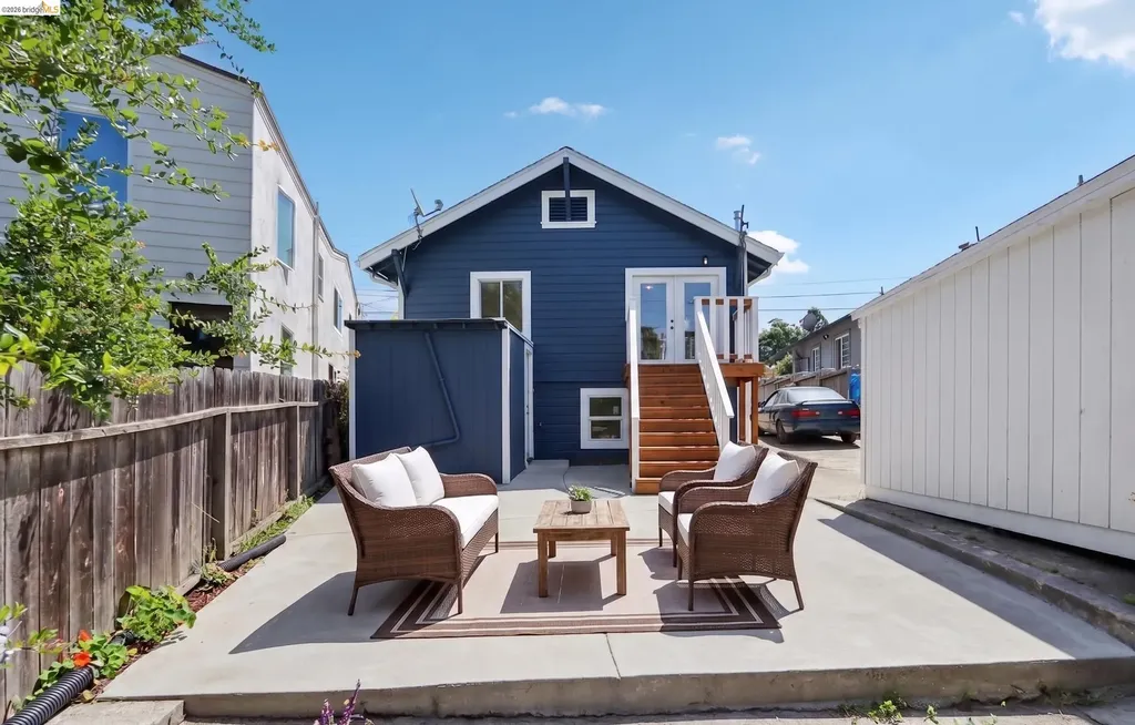 5081 Congress Avenue Oakland CA 94601