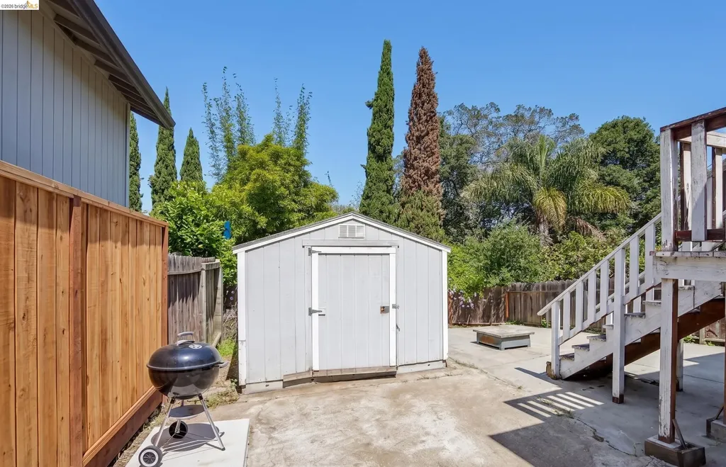 5081 Congress Avenue Oakland CA 94601