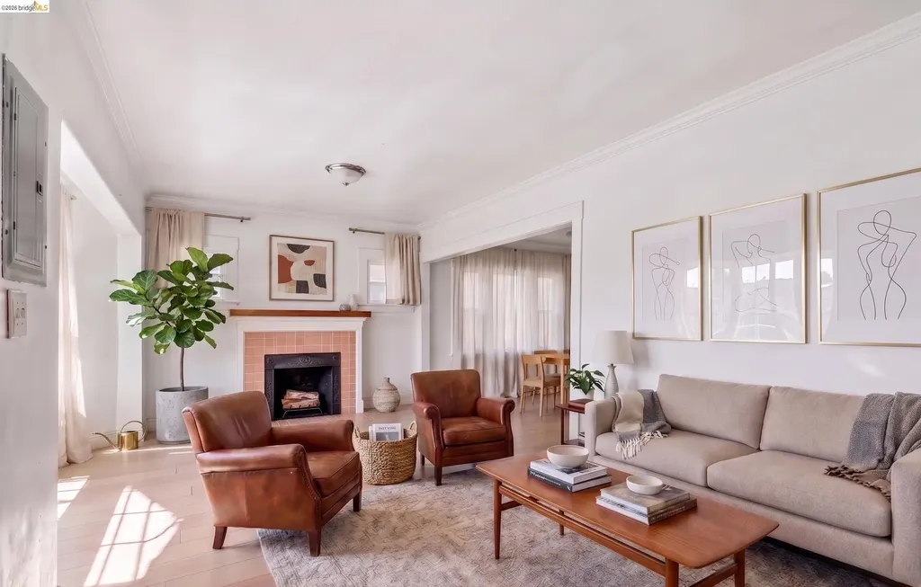 5081 Congress Avenue Oakland CA 94601