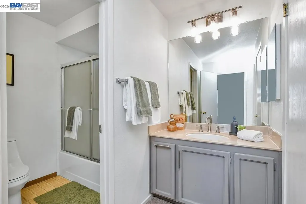 5739 Cutter Loop Discovery Bay CA 94505