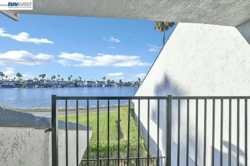 5739 Cutter Loop Discovery Bay CA 94505