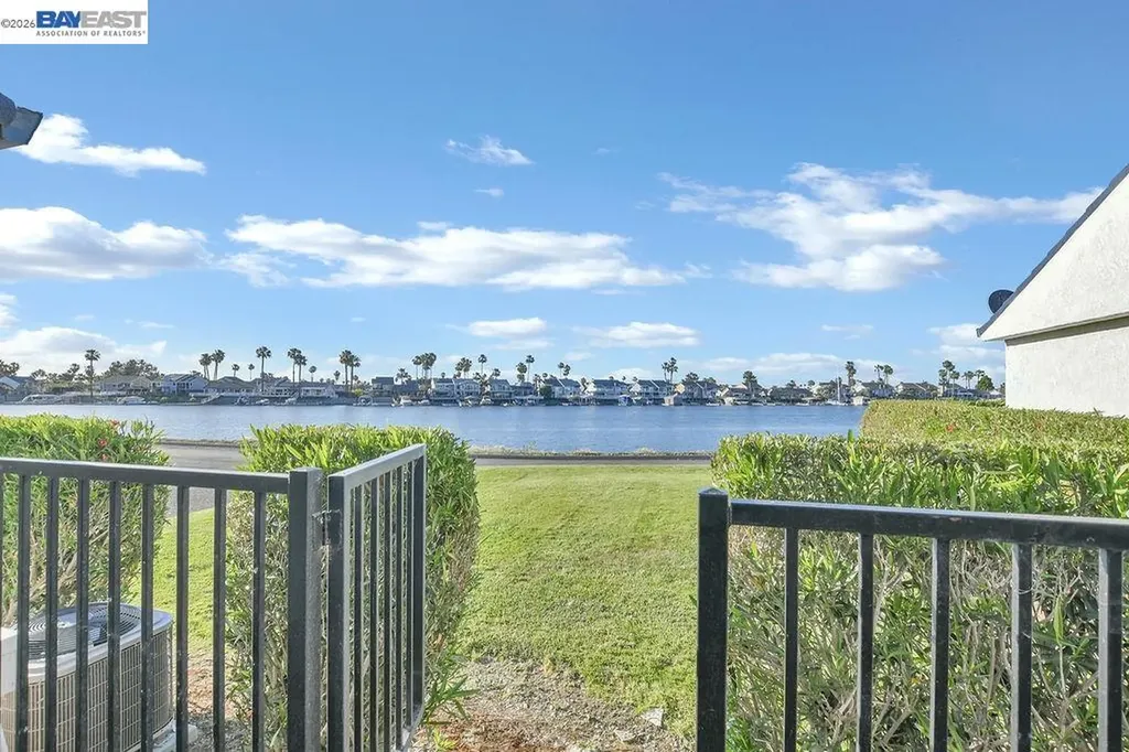 5739 Cutter Loop Discovery Bay CA 94505