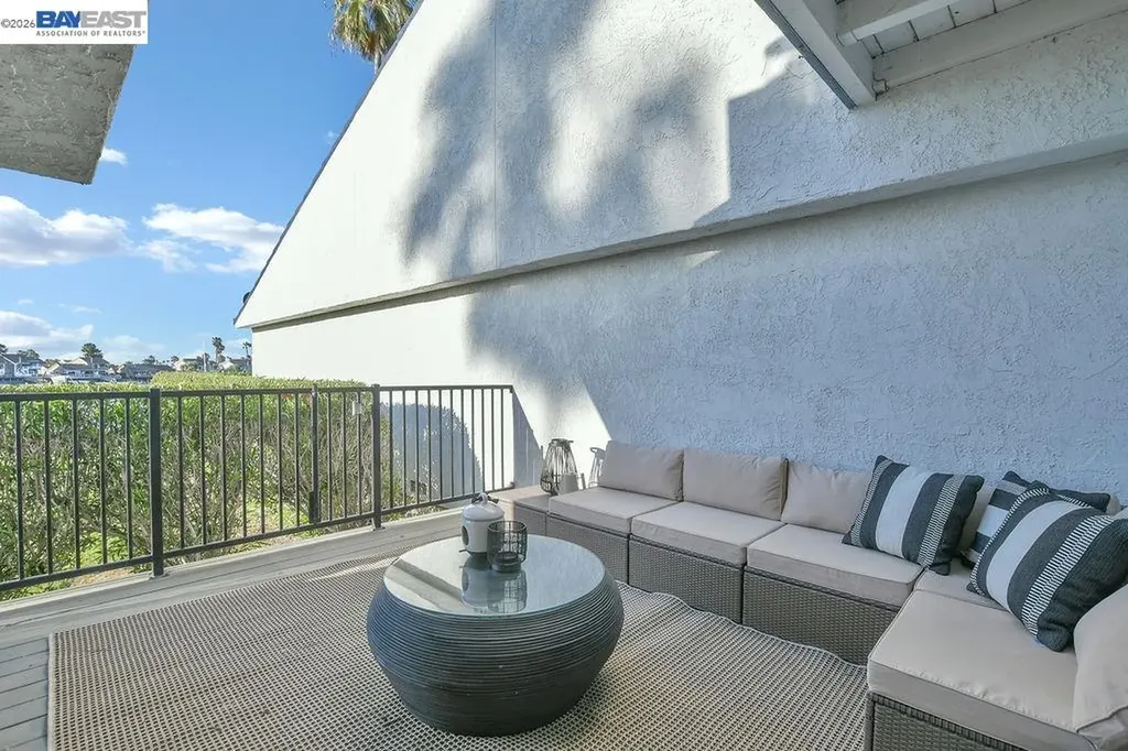 5739 Cutter Loop Discovery Bay CA 94505